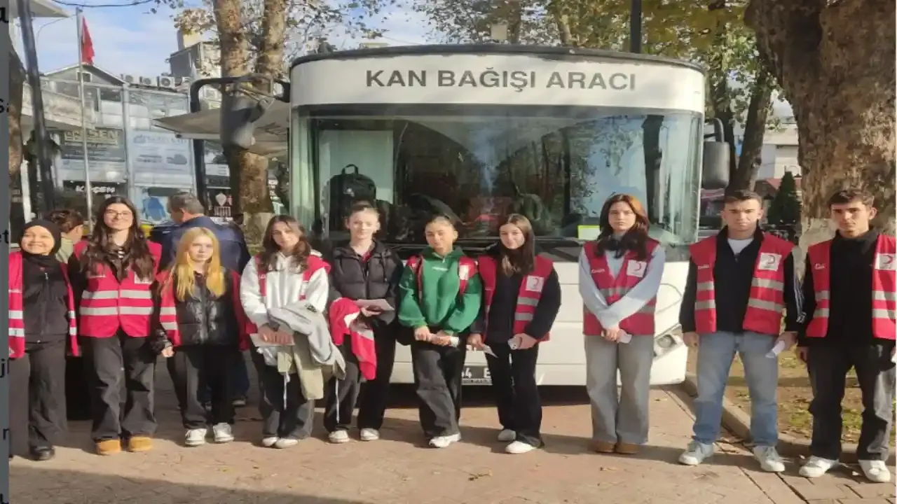 Ünlü Şarkıcıdan Şok Açıklama!